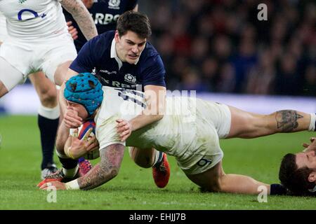 Twickenham, Großbritannien. 14. März 2015. 6 Nationen internationale Rugby-Meisterschaft. England gegen Schottland. England-Flügel Jack Nowell in Angriff genommen wird. Bildnachweis: Aktion Plus Sport/Alamy Live-Nachrichten Stockfoto