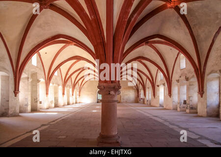 Große alte Gewölbe in der Zisterzienser Kloster Kiedrich, Rheingau, Hessen, Deutschland Stockfoto