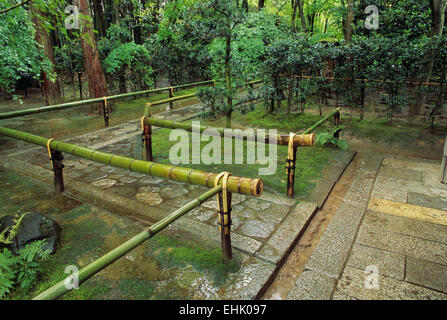 Der Stadt Kyoto ist ein einzigartiges Reservat für alte Zen-Gärten und Schreine, die mehr als neunhundert Jahre alt sind. Stockfoto