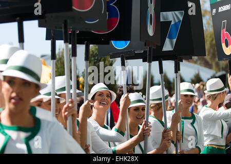 Albert Park, Melbourne, Australien. 15. März 2015. Rolex Raster Mädchen an der 2015 Australian Formula One Grand Prix im Albert Park in Melbourne, Australien. Sydney Low/Cal Sport Media/Alamy Live-Nachrichten Stockfoto