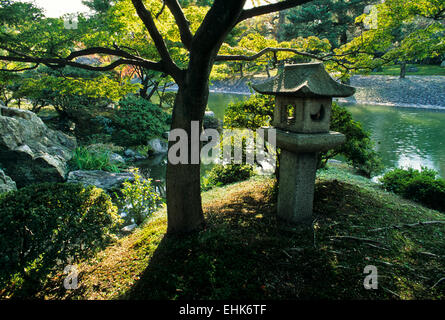 Sento Gosho ist ein großer umzäunter Garten auf dem Gelände der Hofburg im Zentrum von Kyoto. Stockfoto