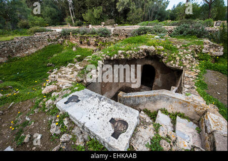 Punische Nekropole im Inneren der Antonine-Bad-Komplex an Karthago, Tunesien. Stockfoto