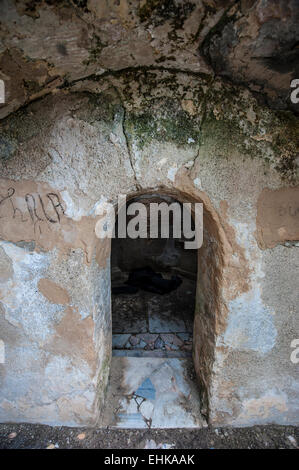 Punische Nekropole im Inneren der Antonine-Bad-Komplex an Karthago, Tunesien. Stockfoto