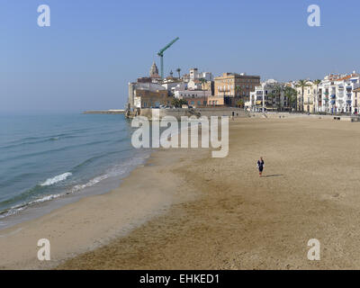 San Sebastian Strand in den Badeort Sitges, Katalonien, Spanien Stockfoto