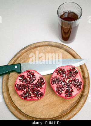 Pomegreat-Granatapfel-Saft und frisches Obst, London Stockfoto