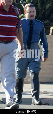 Schauspieler Haley Joel Osment Dreharbeiten eine Nazi-Rallye-Szene für den neuen Film "Yoga Hosers" Downtown Los Angeles mit: Haley Osment, Haley Joel Osment Where: Los Angeles, California, Vereinigte Staaten von Amerika als: 10 Sep 2014 Stockfoto