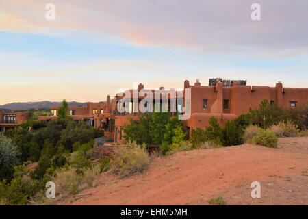 Adobe-Architektur-Stil-Haus in Sata Fe, New Mexico Stockfoto