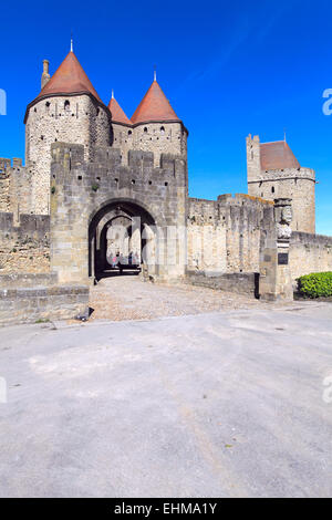 Haupteingang (Porte Narbonnaise), Carcassonne, Frankreich Stockfoto