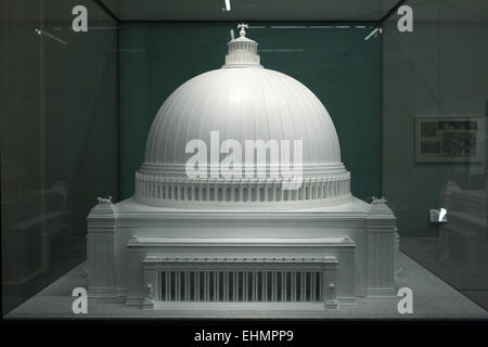 Volkshalle (1938). Riesige Montagehalle, die vom Architekten der Nazi-Zeit Albert Speer entworfen wurde. Gеrman Histоrical Musеum (Dеutsches Histоrisches Musеum). Bеrlin, Gеrmany. Stockfoto