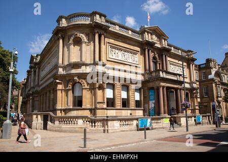 Street View von Wolverhampton Art Gallery Stockfoto