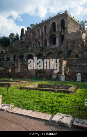 Das Haus der Vestalinnen im Forum Romanum, Rom, Latium, Italien. Stockfoto