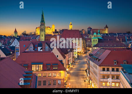 Nürnberg.  Bild der historischen Innenstadt von Nürnberg bei Sonnenuntergang. Stockfoto