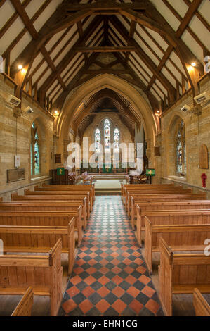 Innere der Kirche. St Mary Magdalen, Blatt, Petersfield, Hampshire Stockfoto