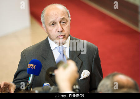 Brüssel, Bxl, Belgien. 16. März 2015. Der französische Außenminister Laurent Fabius beim Europäischen Rat am Hauptsitz in Brüssel, Belgien auf 16.03.2015 von Wiktor Dabkowski Credit: Wiktor Dabkowski/ZUMA Draht/Alamy Live News Stockfoto