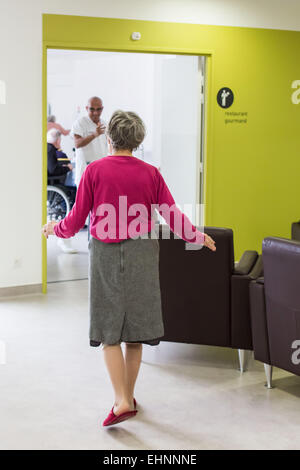 Heim für ältere Person der Alzheimer-Krankheit, Bordeaux-Krankenhaus. Stockfoto