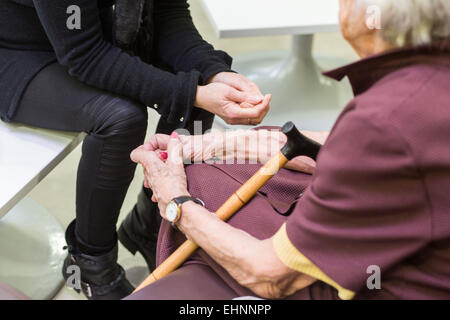 Heim für ältere Person der Alzheimer-Krankheit. Stockfoto