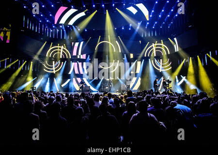 Hamilton, Ontario, Kanada. 15. März 2015. "Magie!" führt auf die 2015 JUNO Awards im FirstOntario Centre am 15. März 2015 in Hamilton, Kanada. © Igor Vidyashev/ZUMA Draht/Alamy Live-Nachrichten Stockfoto