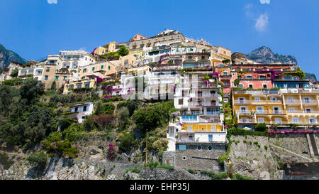 Die hübsche Klippe Häuser von Positano, Amalfiküste, Kampanien, Italien Stockfoto