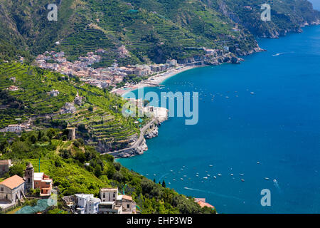 Golf von Neapel und die Amalfi-Küste gesehen von Ravello, Kampanien, Italien Stockfoto