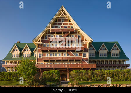 PRINCE OF WALES HOTEL (© GREAT NORTHERN RAILWAY 1927) WATERTON LAKES NATIONALPARK ALBERTA KANADA Stockfoto