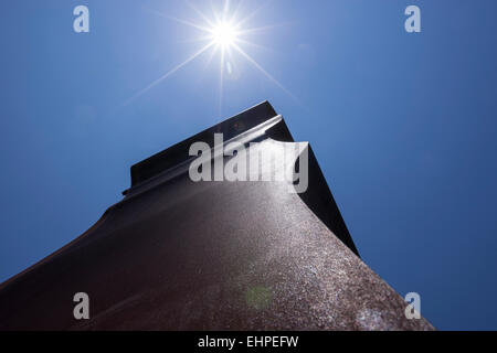 Buscando la Luz ich, moderne Skulpturen von Eduardo Chillida Juantegui im Museum Chillida Leku. Stockfoto