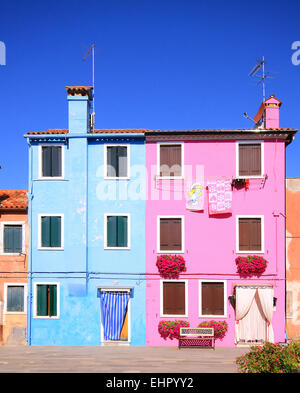 Bunte Häuser in Insel Burano, kleinen Fischerdorf in der Lagune von Venedig. Stockfoto