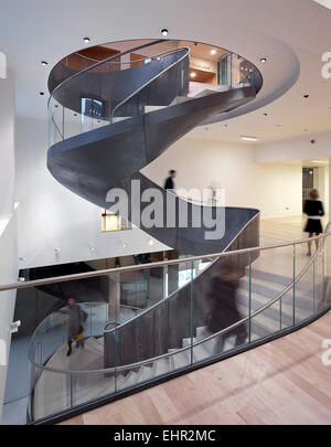 Ansichten rund um Mid-Level. Die Wellcome Collection Treppe, Euston, Vereinigtes Königreich. Architekt: Wilkinson Eyre Architects, 2015. Stockfoto