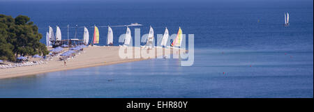 Wassersport in Gregolimano Strand, Norden im Evia(Euboea) Insel, in der Nähe von Spa Stadt von Edipsos, Präfektur Euböa, Griechenland Stockfoto