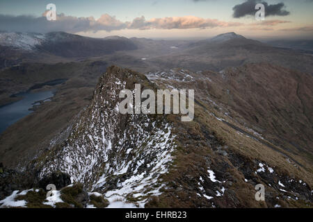 Auf der Suche nach Süd-Ost von Lliwedd Bach, Snowdonia-Nationalpark, Wales, UK Stockfoto
