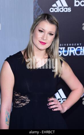 Jessi lächelt Ankünfte für THE DIVERGENT SERIES: INSURGENT Premiere, Ziegfeld Theatre, New York, NY 16. März 2015. Foto von: Gregorio T. Binuya/Everett Collection Stockfoto