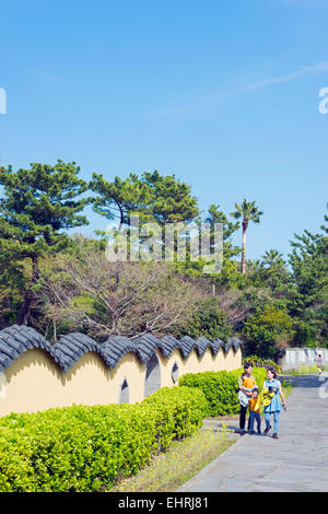 Asien, Republik Korea, Südkorea, Jeju Insel, Stadt Seogwipo, Seobok Park, im chinesischen Stil Gärten Stockfoto