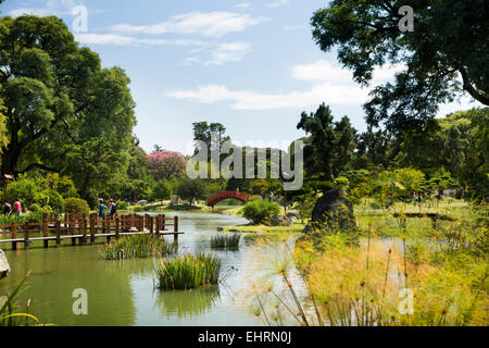 Argentinien, Buenos Aires, Retiro, japanischer Garten, Jardin Japones, die göttliche Brücke, Eintritt in den Himmel darstellt Stockfoto