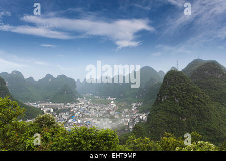 schöne Karstlandschaft rund um Yangshuo mountain Stockfoto