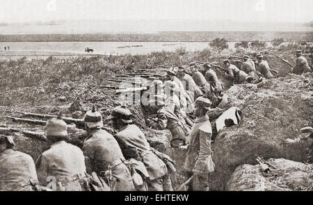 Verschanzte deutsche Soldaten warten auf die Ankunft der Belgier im ersten Weltkrieg. Stockfoto