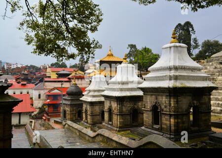 Pashupatinath Tempel und Feuerbestattung Ghats, Khatmandu Stockfoto