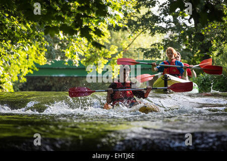 KANU-KAJAK IN DER EURE (27), FRANKREICH Stockfoto