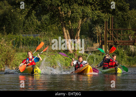 KANU-KAJAK IN DER EURE (27), FRANKREICH Stockfoto