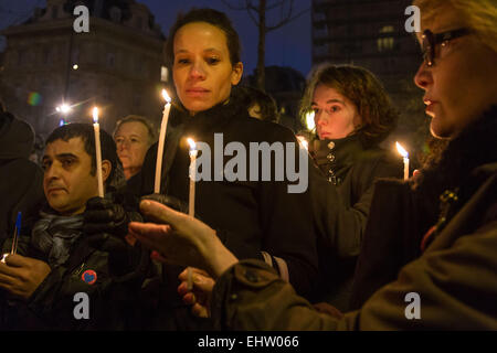 UNTERSTÜTZUNG IN HOMMAGE AN DIE 12 OPFER DER ANGRIFFE AUF DIE ZEITUNG CHARLIE HEBDO RALLYE Stockfoto