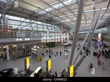 Der Flughafen Düsseldorf International. Stockfoto