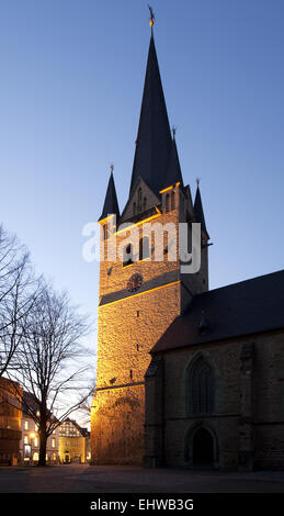 Die Saint-Vincent-Kirche in Menden, Deutschland. Stockfoto