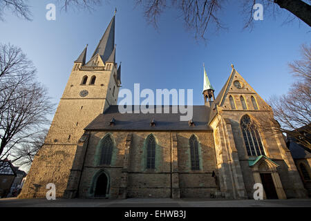 Die Saint-Vincent-Kirche in Menden, Deutschland. Stockfoto