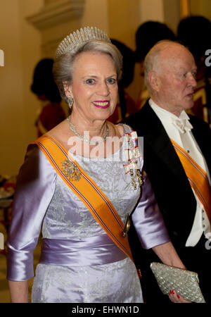 Kopenhagen, Dänemark. 17. März 2015. Prinzessin Benedikte von Dänemark und Prinz Richard Zu Sayn-Wittgenstein-Berleburg besuchen die Staatsbankett in Schloss Christiansborg in Kopenhagen, Dänemark, 17. März 2015. Der niederländische König und die Königin sind in Dänemark für einen zweitägigen Staatsbesuch. Bildnachweis: Dpa picture Alliance/Alamy Live News Stockfoto