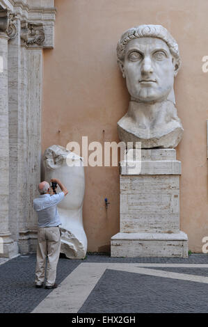 Kapitolinischen Museen Musei Capitolini Rom Italien Statue des Roman Emperor Constantine Stockfoto