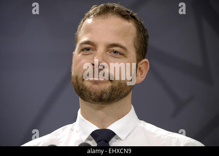 Kopenhagen, Dänemark. 18. März 2015. Morten Ostergaard, Haus und Wirtschaft Minister und stellvertretender Ministerpräsident und Vorsitzender für radikale liberale politische Partei auf gemeinsamen Pressekonferenz im Christiansburg. Bildnachweis: Francis Dean/Alamy Live-Nachrichten Stockfoto