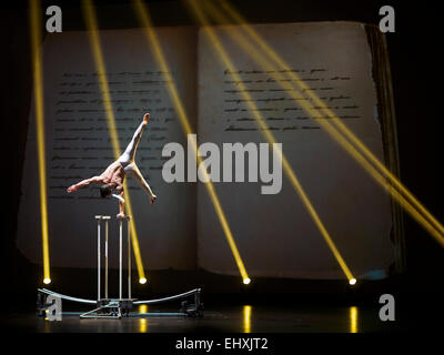 Chinesische Acrobat in Shanghai, China Stockfoto