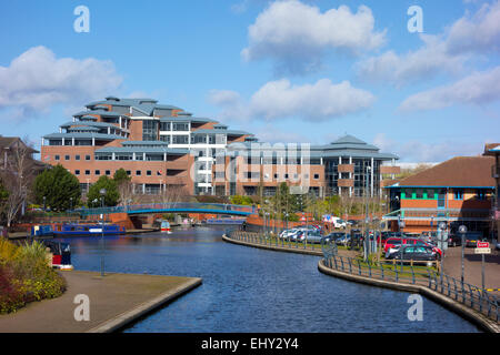 Dudley Nr. 1-Kanal und der Waterfront Development, Brierley Hill, West Midlands, England, UK Stockfoto