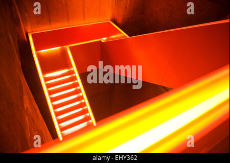 Besucherbereich Treppen von der Ruhr Museum Zeche Welterbe Zollverein in Essen, Nordrhein-Westfalen, Deutschland, Europa Stockfoto