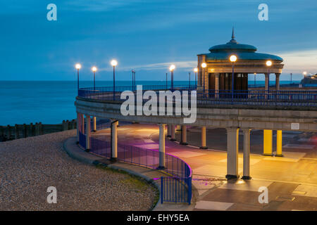 Abend am Meer in Eastbourne, East Sussex, England. Stockfoto