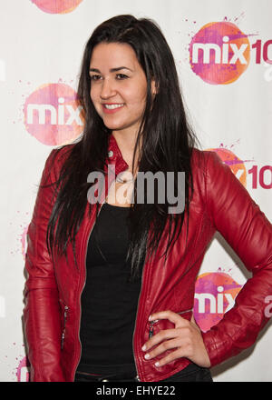 Bala Cynwyd, Pennsylvania, USA. 18. März 2015. Kubanisch-amerikanische Singer-Songwriterin Kat Dahlia posiert im Mix 106 Performance Theater auf 18. März 2015 in Bala Cynwyd, Pennsylvania, Vereinigte Staaten. Bildnachweis: Paul Froggatt/Alamy Live-Nachrichten Stockfoto