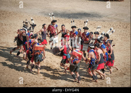 Rengma Naga Stammes ist tanzen Stockfoto